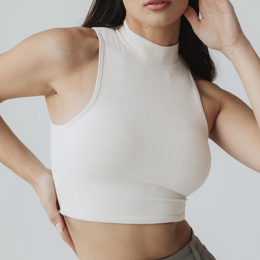 NWOT. Klassy Network Mock